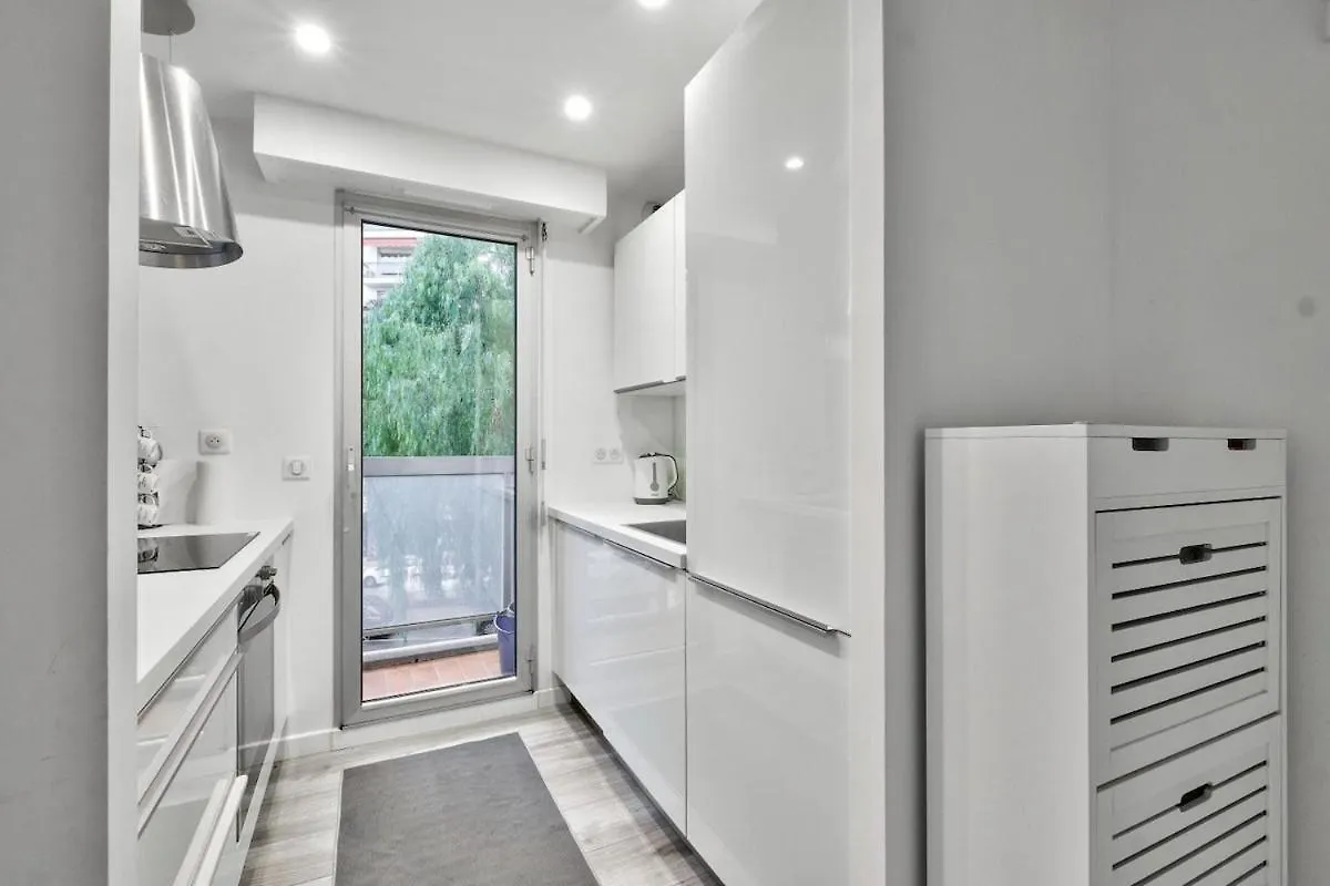 Flat With Balcony 15Min From Promenade Des Anglais Niza Apartamento